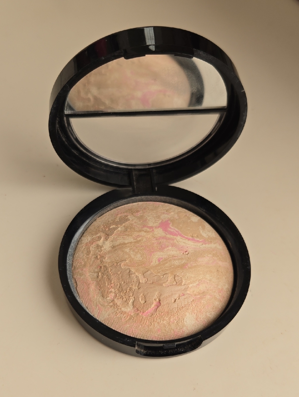 Laura Geller Baked Balance And Brighten Powder Foundation In Porcelain